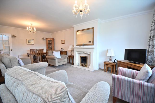 38, Thames Avenue, Leigh photo 3