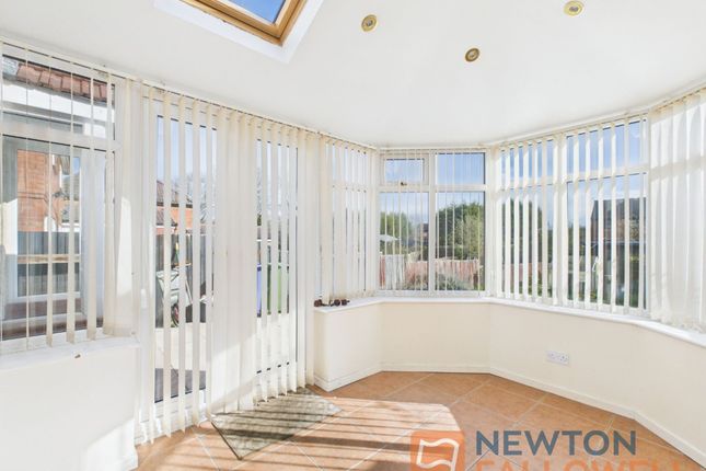 28 Higgins Avenue, Bilston photo 3