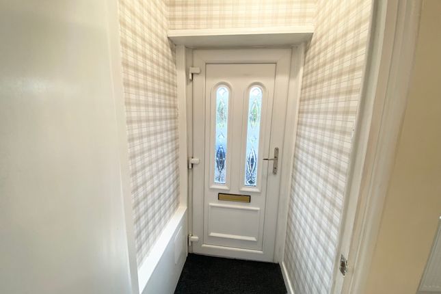 107, Preston Road, Preston photo 2