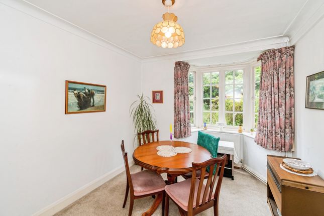 11, Uplands Way, Hampshire photo 4