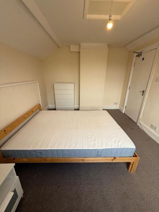 Room 9 441 High Street, Cheltenham photo 4