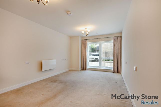 26 Norton Place, Icknield Way, Baldock photo 3