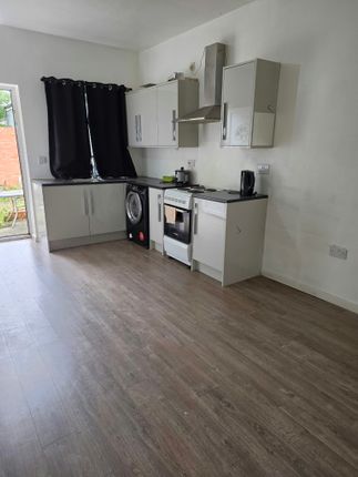 Flat 1186 , Coventry Road, Birmingham photo 2