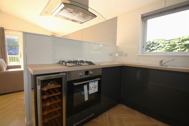 Prestige Dovecote, Plot 48, Cliff House Holiday Park, Minsmere Road, Saxmundham photo 4
