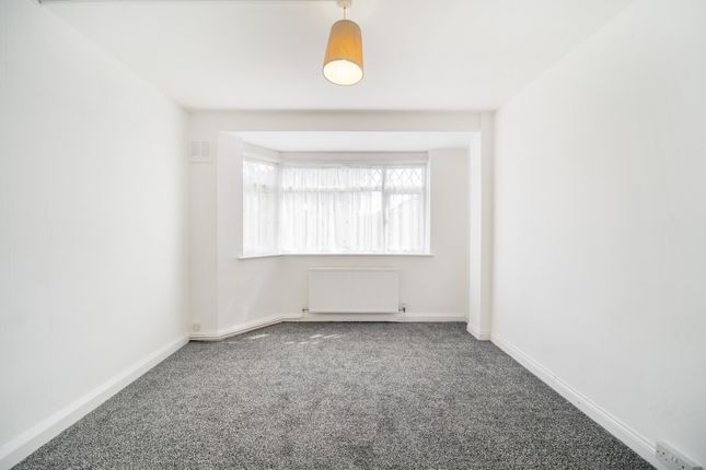 8, Berkeley Close, Ruislip photo 4