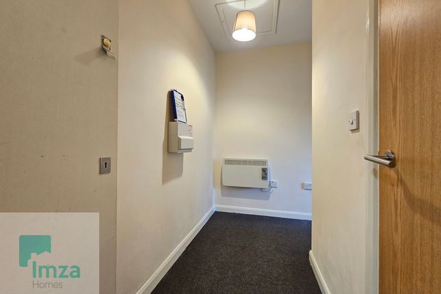 51 Radbrook Hall Court, Shrewsbury photo 5