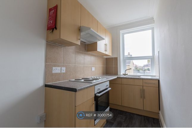 Flat, Westminster Road, Morecambe photo 2