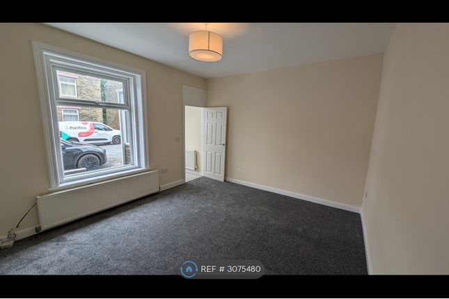 Woodside Road, Boothtown, Halifax photo 2
