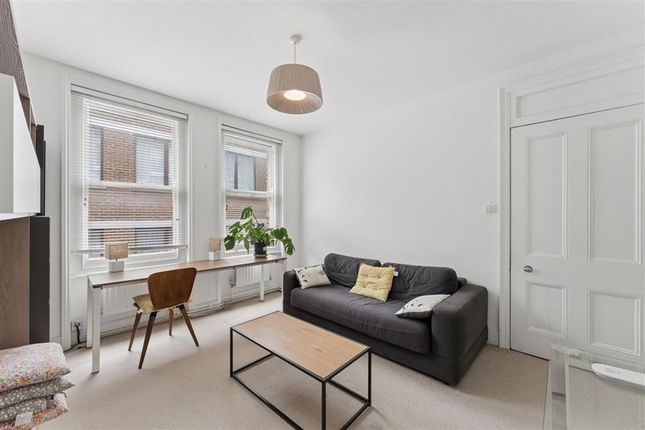 Flat 53, Westminster Mansions, Little Smith Street, London photo 2