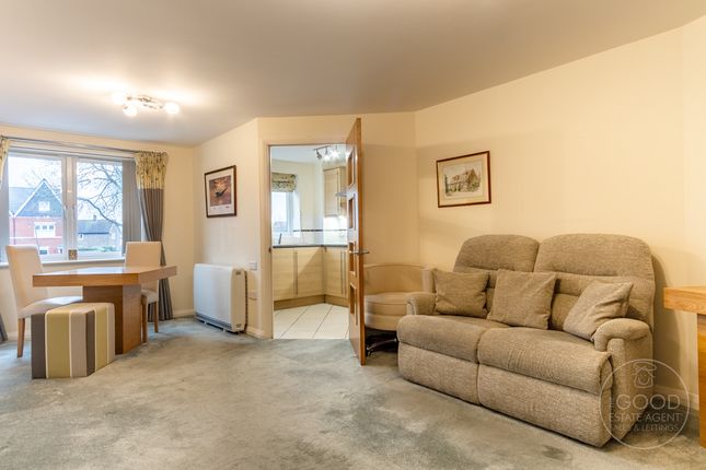 19, Hanna Court, Handforth photo 3