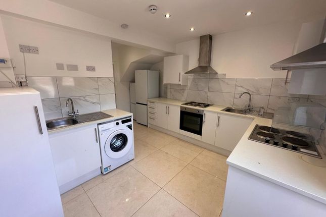 83, Sussex Road, Greater London photo 5