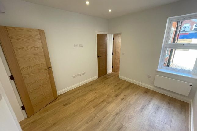 Thumbnail Flat to rent in Catherine Street, Reading