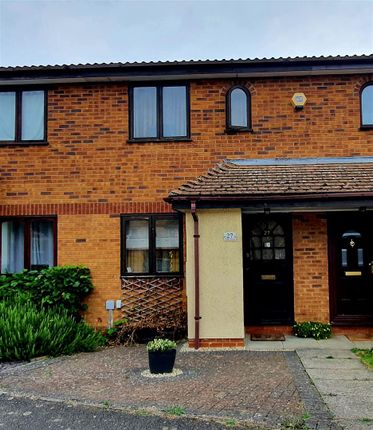 Thumbnail Terraced house to rent in Clover Drive, Rushden