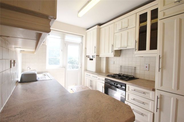 Thumbnail Flat to rent in Dollis Court, Crescent Road, Finchley, London