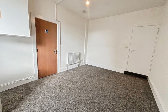 10, Haycliffe Road, Bradford photo 5