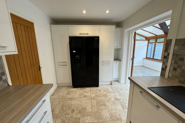 124, Heol Y Ddol, Caerphilly photo 5