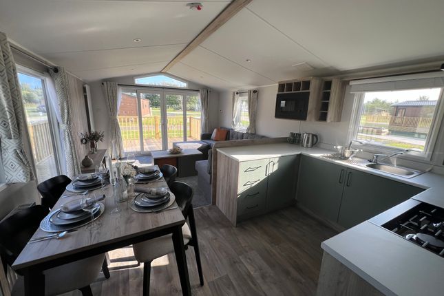 LVRM 24 Willerby Buxton Lodge, Warton, Carnforth photo 4