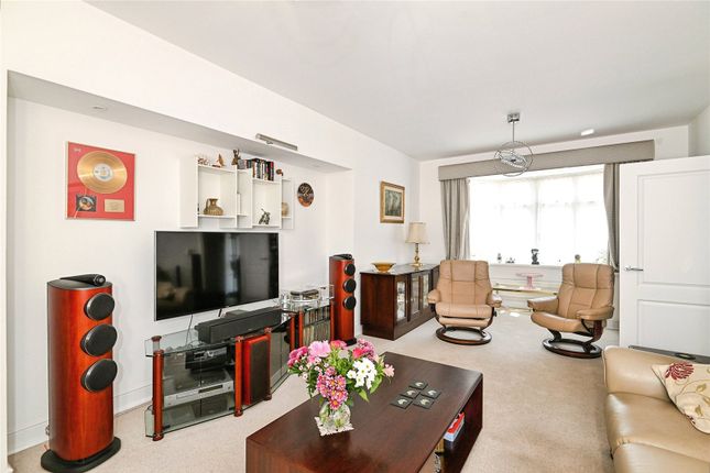 14, Kingsborough Drive, Sheerness photo 4