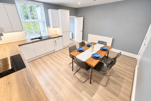 9 De Lacy Mount, Leeds photo 2
