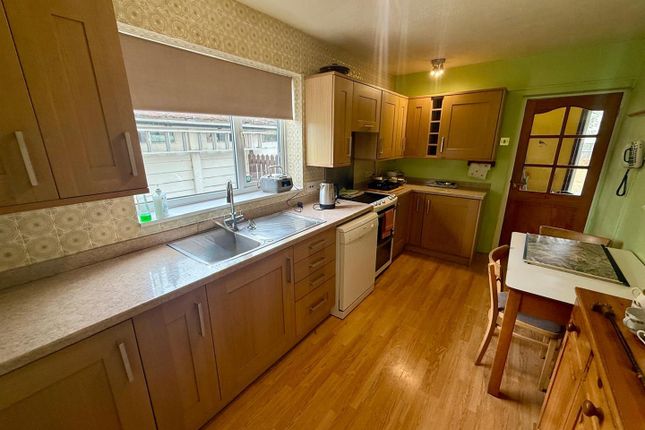24, Burton Wood, Hereford photo 4