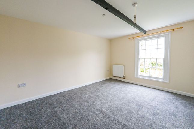 12d Fore Street, Liskeard photo 5