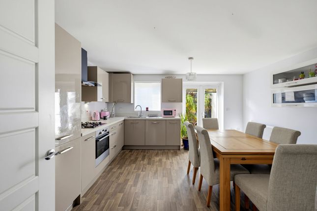 13, Tonnant Road, Swansea photo 4