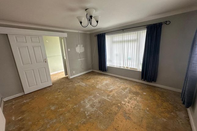 Farnham, Llwyncoed Road, Cardigan photo 5