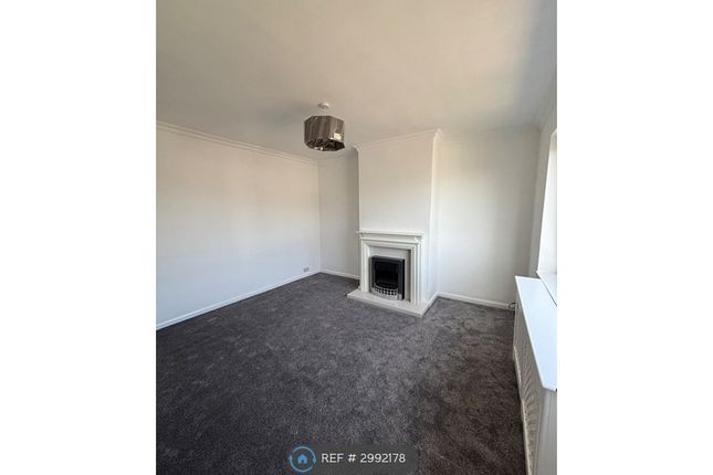 Lindley Avenue, Huddersfield photo 2