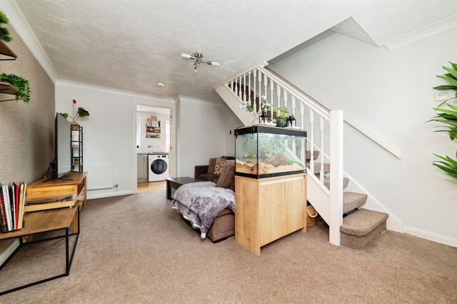 74, The Chilterns, STEVENAGE photo 3