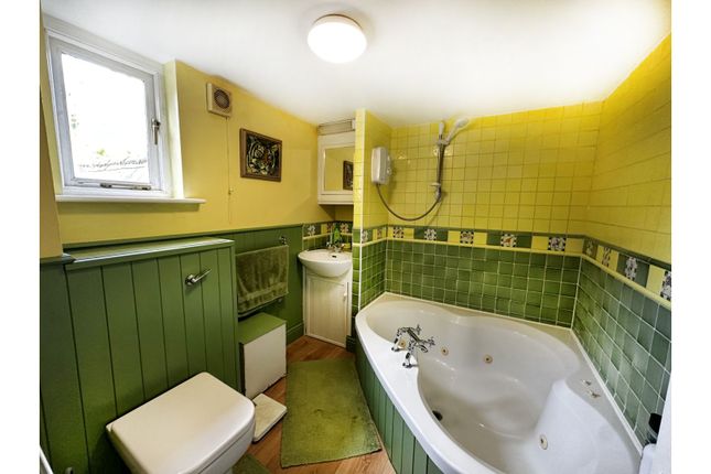 Master En-Suite