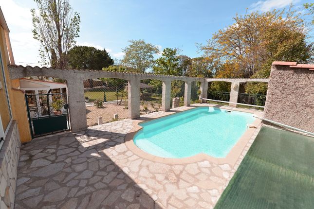 Thumbnail Villa for sale in Villeneuve-Les-Beziers, Languedoc-Roussillon, 34420, France