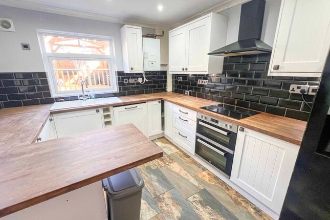 66, Manchester Road, Rossendale photo 5