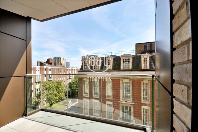 Flat to rent in Vermont House, 250 City Road, London