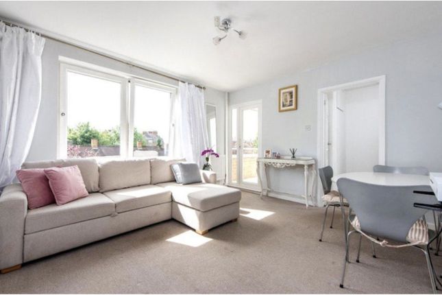 Flat for sale in Studholme Court, London