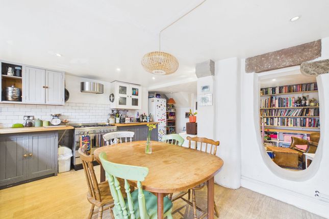 8 Ember Lane, Matlock photo 2