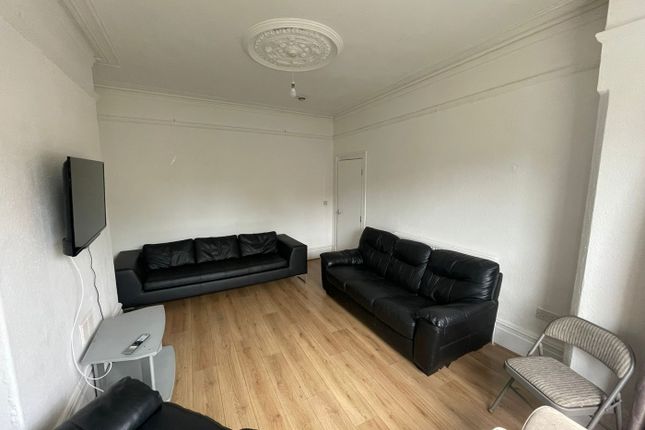 A Spacious And Inviting Large Modern Living Room, ...