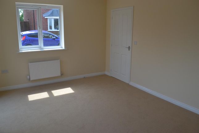 3, Sculthorpe Close, St. Helens photo 4
