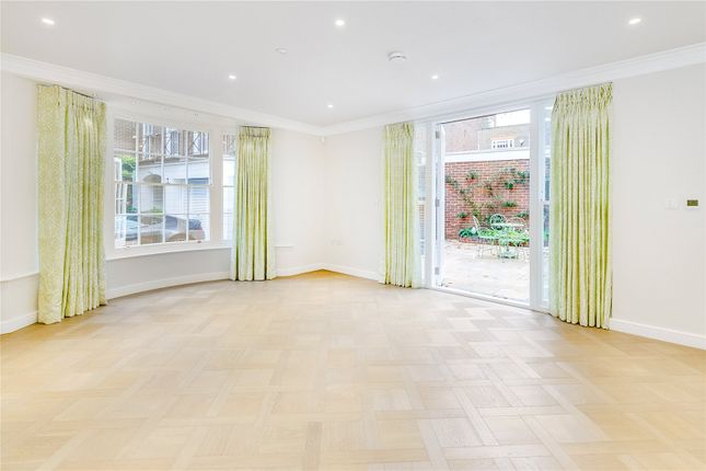 Thumbnail Detached house to rent in Somerset Square, London