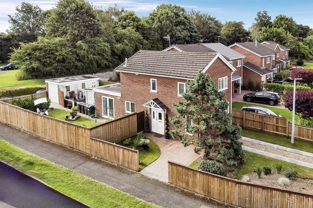 Thumbnail Detached house for sale in Dee Road, Mickle Trafford, Chester