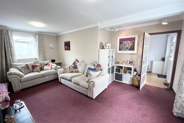 34a, Townhead Street, Stevenston photo 3