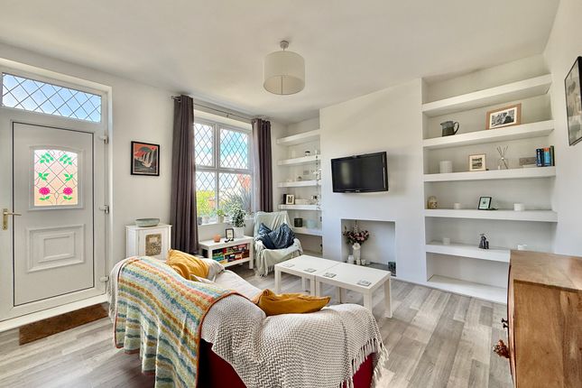 16 Carlton Lane, Leeds photo 3