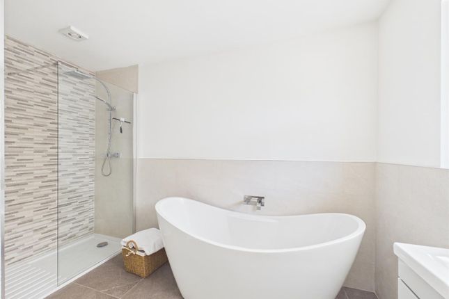 13, Birch Walk, Porthcawl photo 3