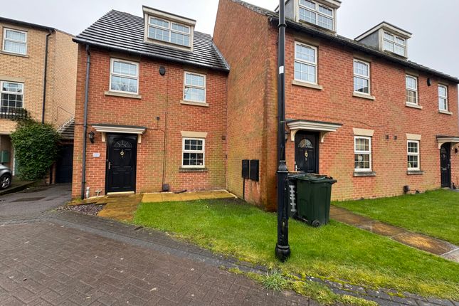 Thumbnail Town house for sale in 7 Bretton Close, Brierley, Barnsley