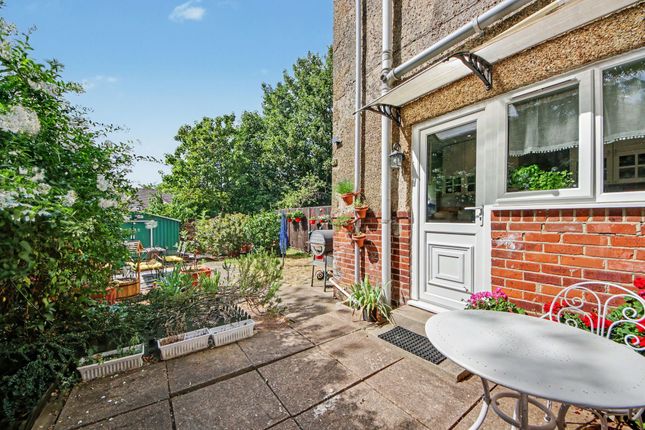 25 Woodley Road, Southampton photo 4