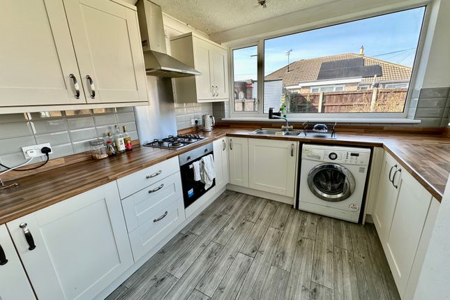 11, Marlowe Road, Doncaster photo 2