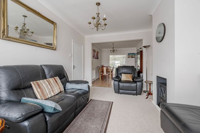218 Carlton Road, Lowestoft photo 4
