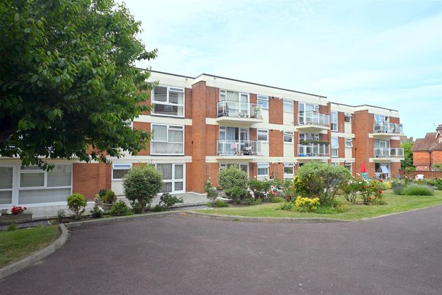 Flat 47, High View Court, Silverdale Road, Eastbourne photo 4
