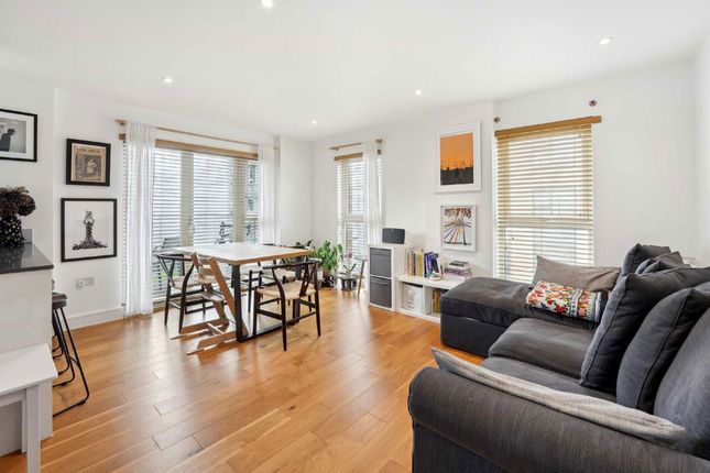 Flat 32, 8, Fairbourne Road, London photo 4