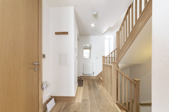 Detached house to rent in Printers Road, London