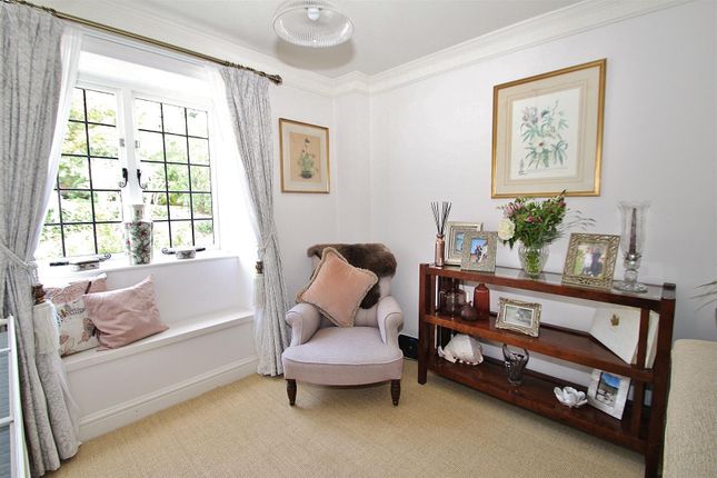 Tallet Barn Reading Area.Jpg